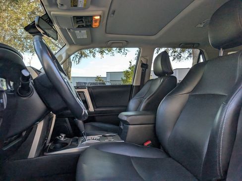 Used 2023 Toyota 4Runner Limited image 15