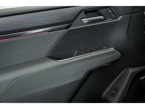 New 2026 GMC Acadia AT4 w/ Luxury Package AWD/4WD image 5