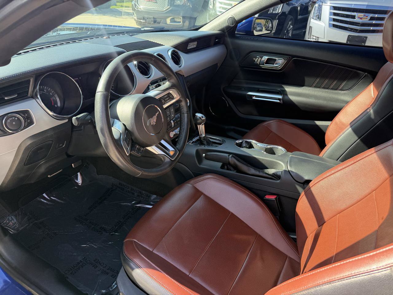 Used 2016 Ford Mustang GT Premium w/ Equipment Group 401A RWD image 11