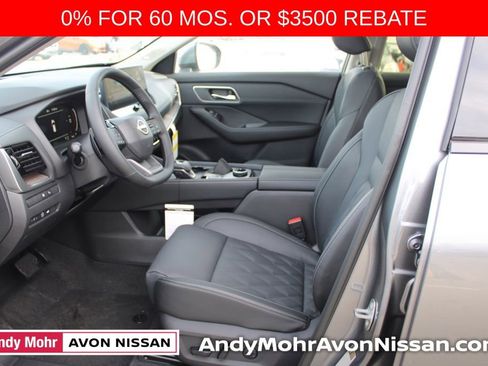 New 2026 Nissan Rogue Platinum image 10