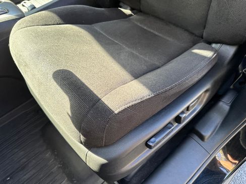 Used 2022 Honda Pilot Sport image 16