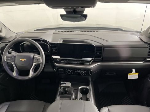 New 2026 Chevrolet Silverado 1500 LTZ w/ LTZ Premium Package AWD/4WD image 17