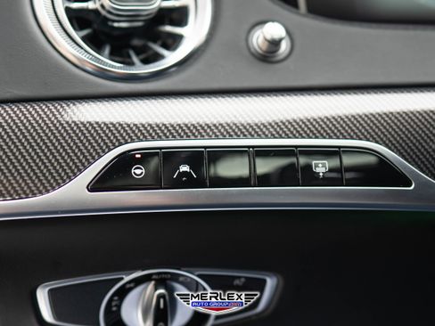 Used 2018 Mercedes-Benz S 560 4MATIC Sedan w/ Premium Package image 42