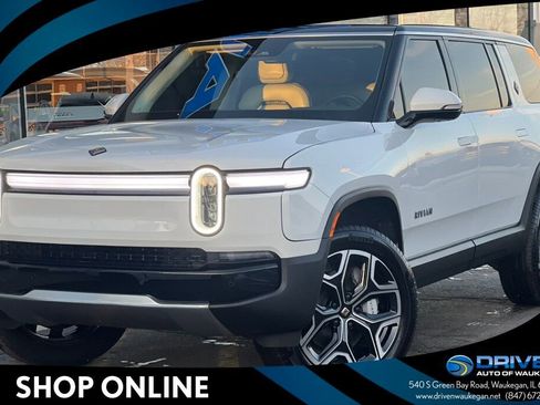 Used 2025 Rivian R1S Adventure image 1