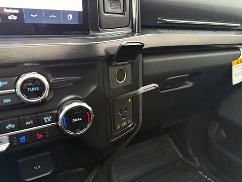 Used 2026 Ford F350 Lariat w/ Black Appearance Package image 45