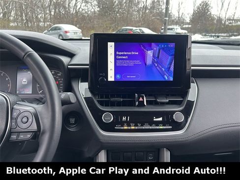 Used 2024 Toyota Corolla Cross LE image 4