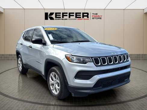 Certified 2024 Jeep Compass Sport image 7