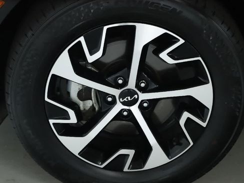 Used 2023 Kia Sportage EX FWD image 39