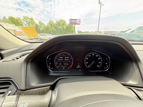 Used 2020 Honda Accord Touring image 16