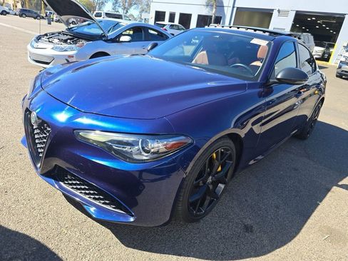 Used 2020 Alfa Romeo Giulia w/ Nero Edizione image 2
