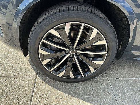 New 2026 Volvo XC90 B6 Ultra w/ Protection Package AWD/4WD image 12