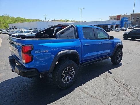 Used 2024 Chevrolet Colorado ZR2 w/ ZR2 Convenience Package III image 7