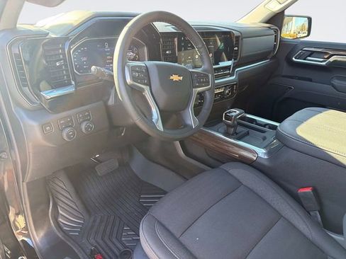 Used 2026 Chevrolet Silverado 1500 LT image 24
