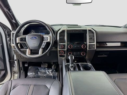 Used 2016 Ford F150 Platinum w/ Equipment Group 701A Luxury image 26