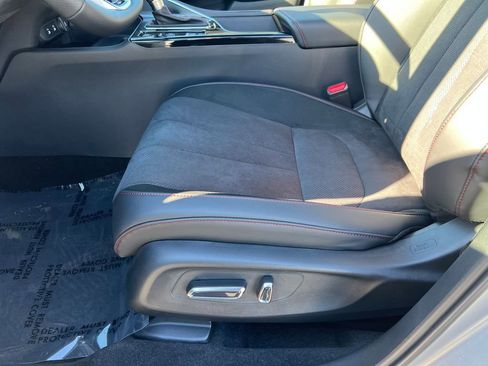 Used 2025 Acura ADX A-Spec image 15