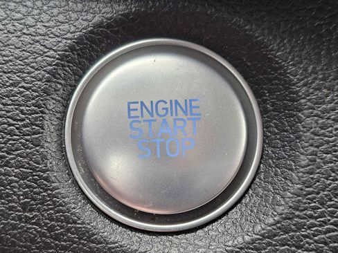 Used 2020 Hyundai Santa Fe SEL image 21