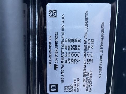 Used 2023 Cadillac Escalade Premium Luxury image 15