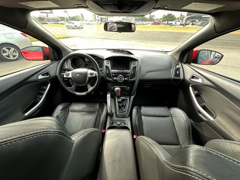 Used 2014 Ford Focus ST w/ Equipment Group 202A image 2