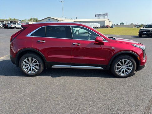 Used 2019 Cadillac XT4 Premium Luxury w/ Technology Package AWD/4WD image 6