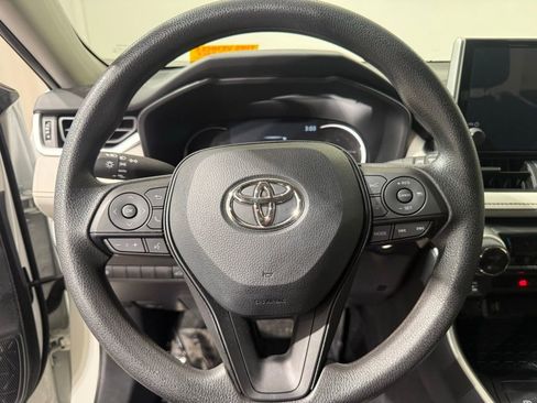 Certified 2025 Toyota RAV4 XLE image 24