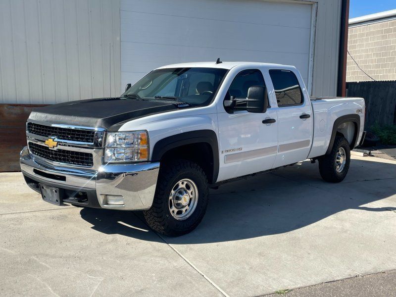 Used 2008 Chevrolet Silverado 2500 LT w/ 1LT Convenience Package AWD/4WD image 1
