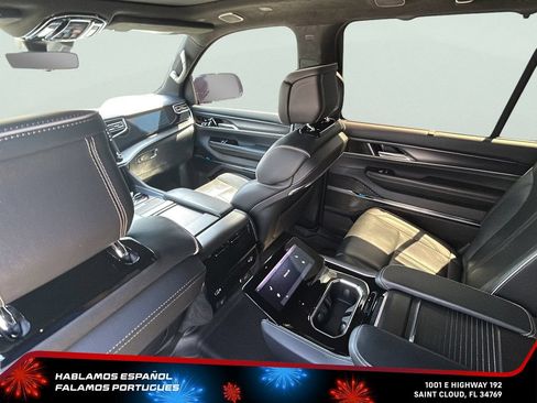 Used 2024 Jeep Grand Wagoneer Series II w/ Quick Order Packagew 28T AWD/4WD image 29