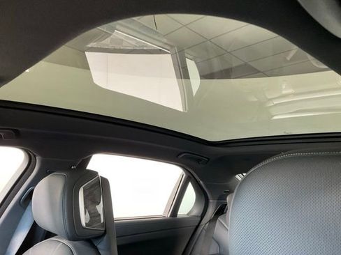 Used 2024 BMW i7 eDrive50 RWD image 44