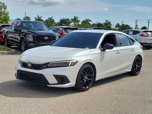 Used 2024 Honda Civic Sport image 3