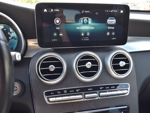 Used 2021 Mercedes-Benz GLC 300 4MATIC w/ AMG Line image 27