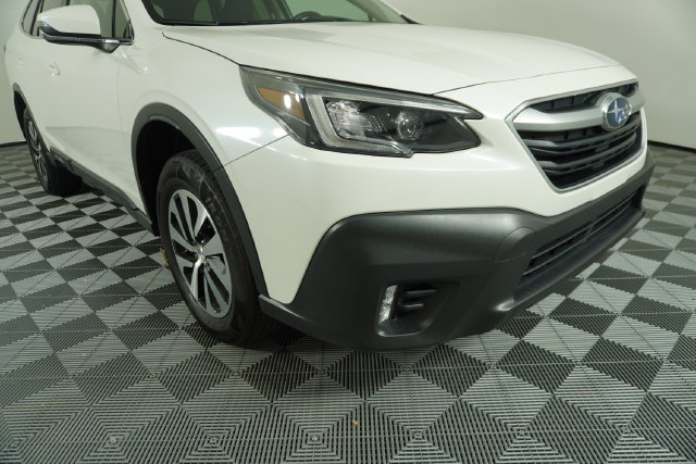 Used 2022 Subaru Outback Premium AWD/4WD image 10