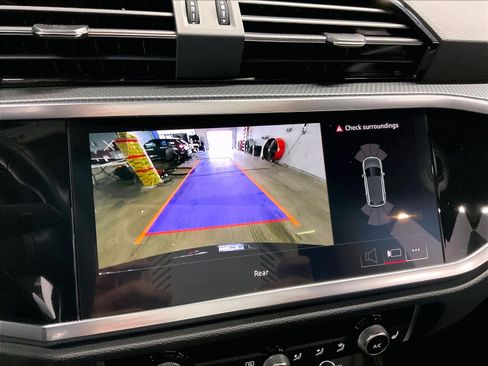 Certified 2023 Audi Q3 2.0T Premium w/ Black Optic Sport Package image 22