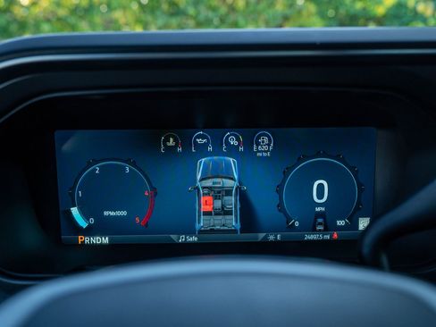 Used 2024 Ford F250 Limited w/ FX4 Off-Road Package image 23