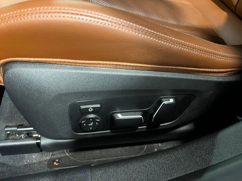 Used 2025 BMW M3 Competition image 28