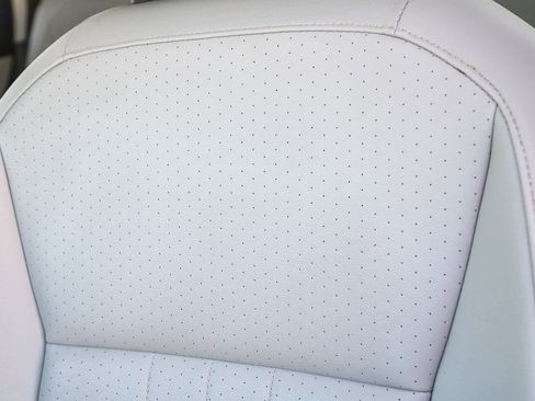 Used 2022 Volkswagen Tiguan SE image 26