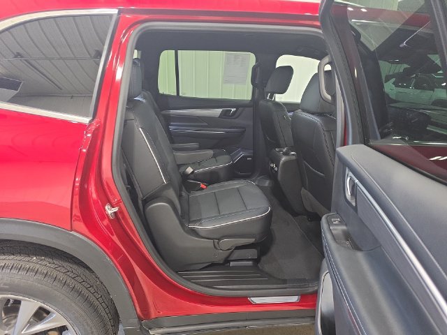 Used 2026 Buick Enclave Preferred AWD/4WD image 30