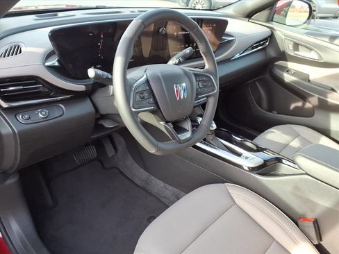 Certified 2024 Buick Envista Avenir image 18