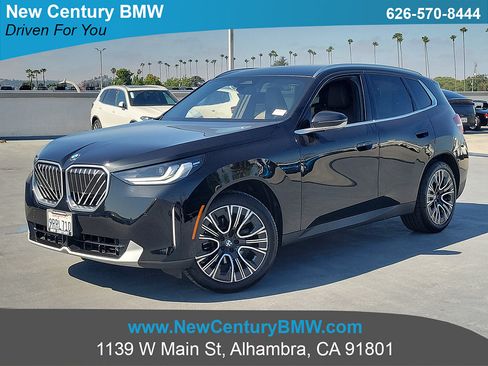 Used 2025 BMW X3 xDrive30i w/ M Sport Package AWD/4WD image 1
