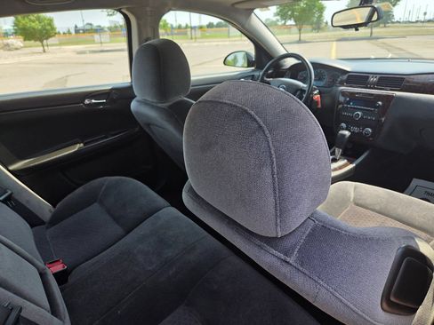 Used 2014 Chevrolet Impala LT w/ LT Sunroof Package FWD image 35