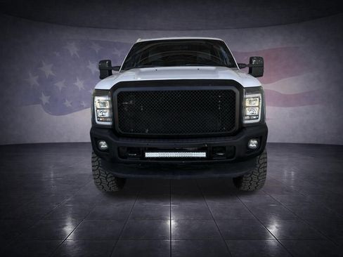 Used 2011 Ford F250 XLT w/ XLT Premium Pkg image 8