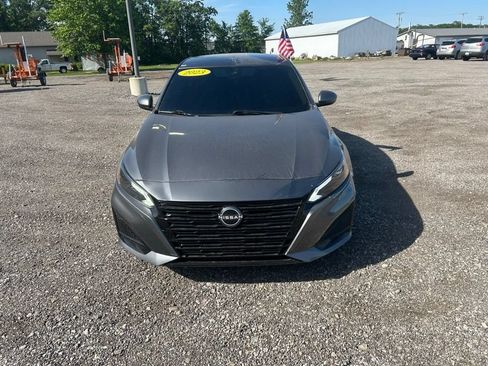 Used 2023 Nissan Altima 2.5 SV AWD/4WD image 8