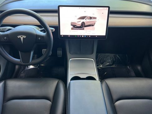 Used 2022 Tesla Model Y Performance AWD/4WD image 15