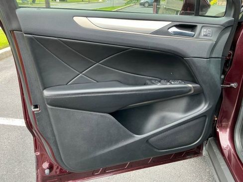 Used 2019 Lincoln MKC Premiere AWD/4WD image 25