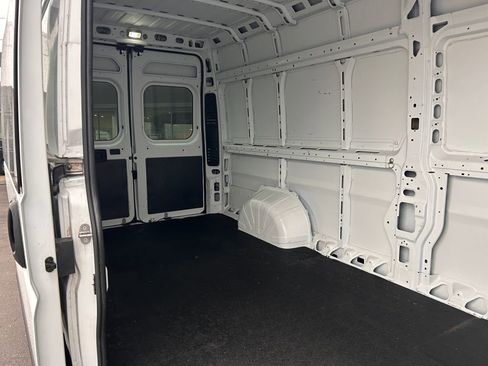 Used 2022 RAM ProMaster 3500 w/ Driver Convenience Group image 23