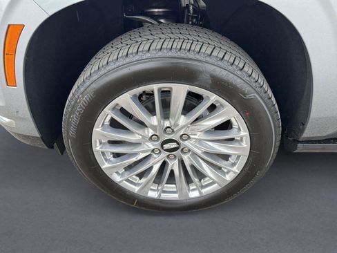 New 2026 Cadillac Escalade Luxury w/ Touring Package image 34