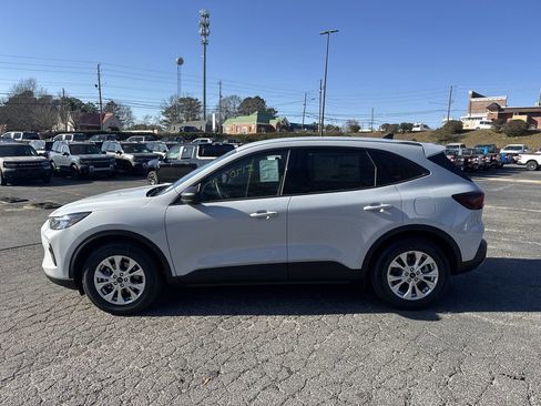 New 2026 Ford Escape Active image 4