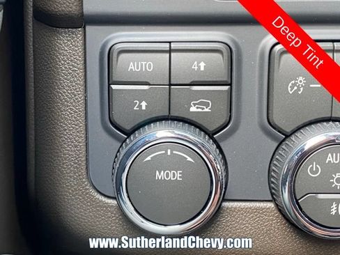 New 2026 Chevrolet Suburban LT w/ Comfort Package AWD/4WD image 40