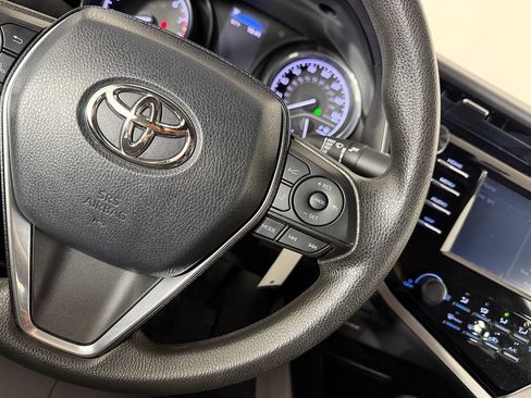 Used 2019 Toyota Camry LE FWD image 50