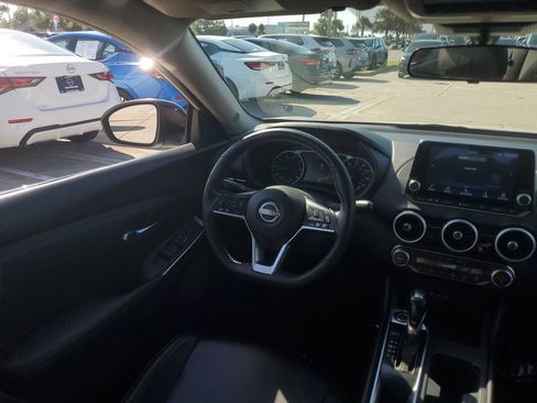 Certified 2024 Nissan Sentra SR w/ SR Premium Package FWD image 21