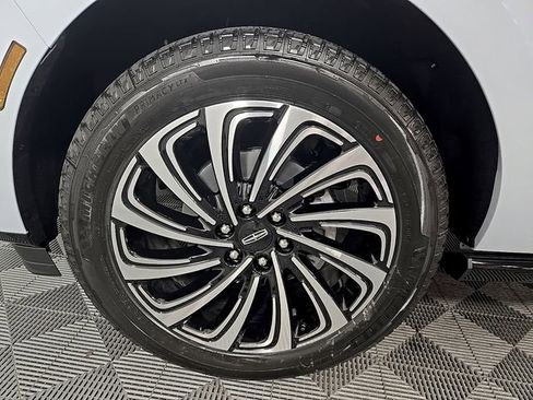 New 2026 Lincoln Navigator Black Label AWD/4WD image 9