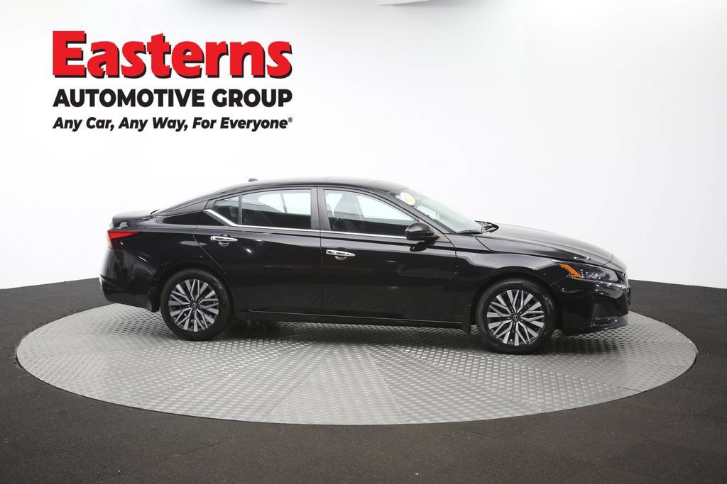 Used 2024 Nissan Altima 2.5 SV w/ SV Premium Package FWD image 47